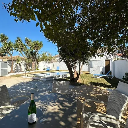 Vivienda Rural Atlantico Sur & Familias Εξοχικό σπίτι *