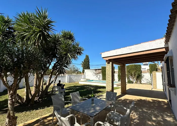 カントリーハウス Vivienda Rural Atlantico Sur & Familias コニル・デ・ラ・フロンテラ