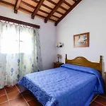 Vivienda Rural Atlantico Sur & Familias Country house *